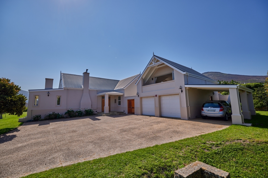 3 Bedroom Property for Sale in Crofters Valley Western Cape